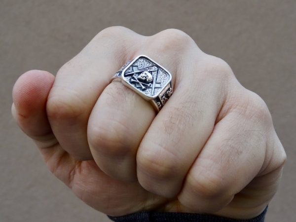 skull masonic ring