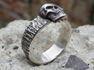 Skull Ring
