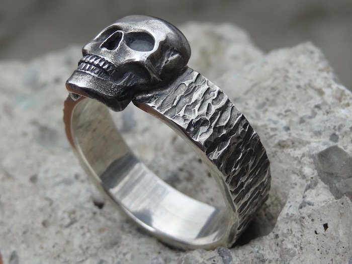 Handmade Sterling Silver Skull Ring Size 11.25 – Nizhoni Traders LLC
