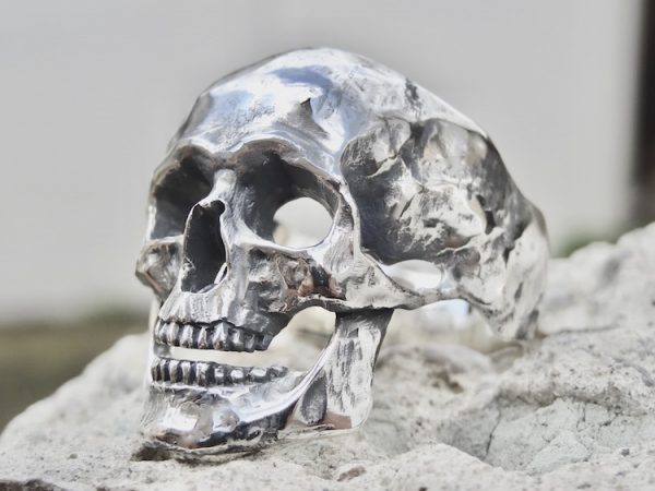 skull ring