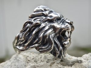 lion ring