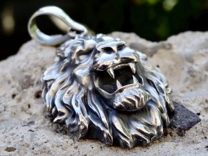 lion pendant